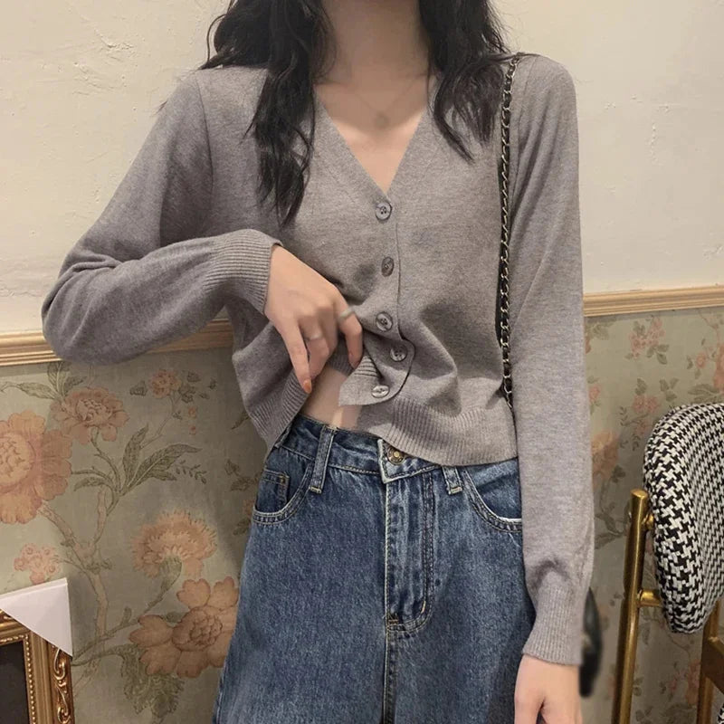 Cropped Knit Cardigan – V-Neck Button Front