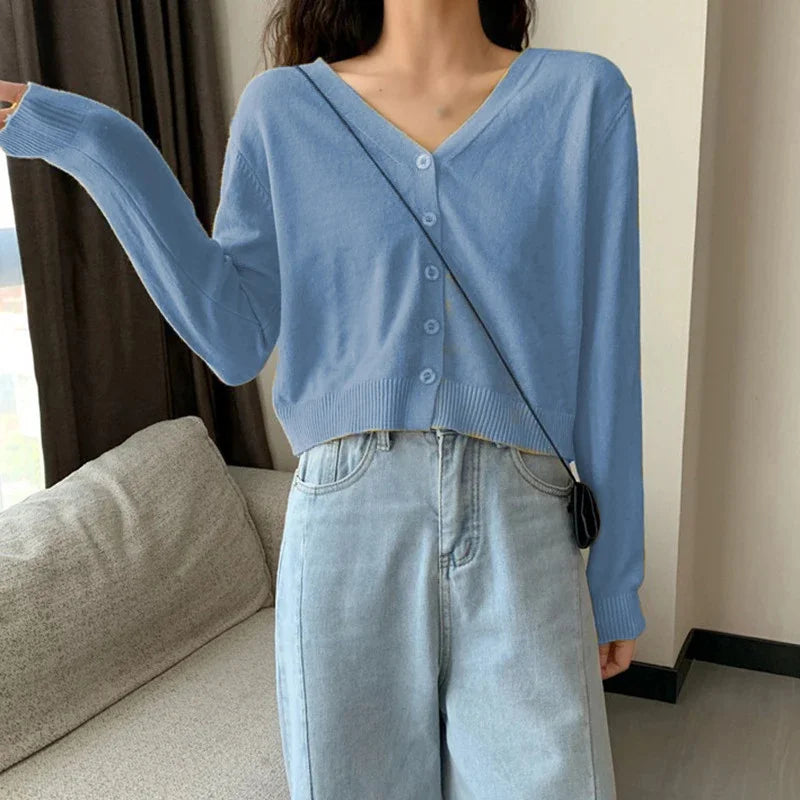 Cropped Knit Cardigan – V-Neck Button Front