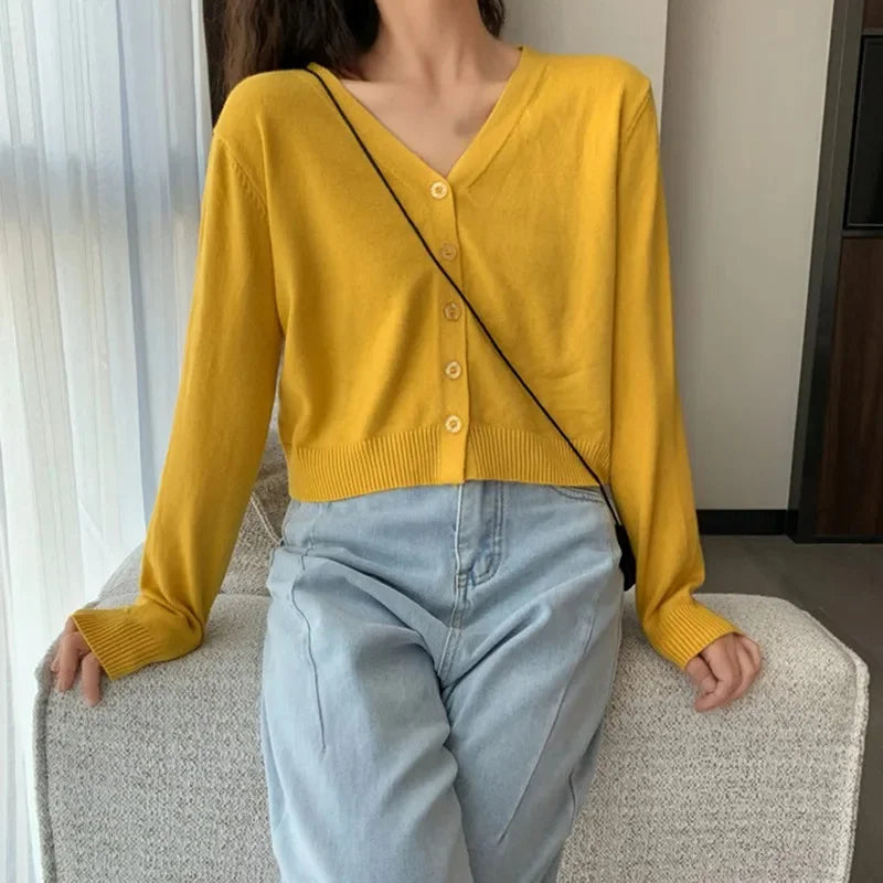 Cropped Knit Cardigan – V-Neck Button Front